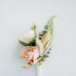 Astrid Boutonniere