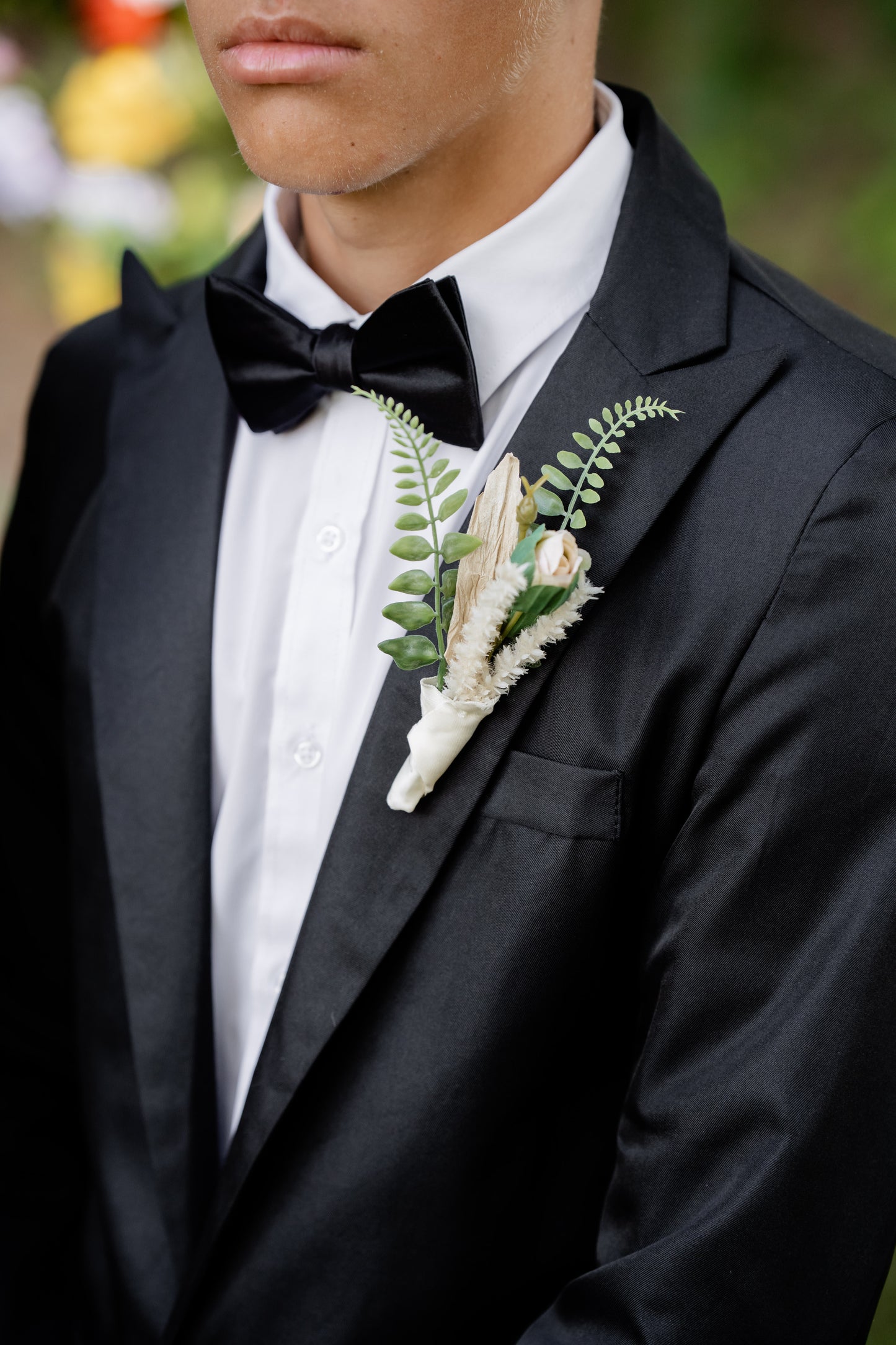 Astrid Boutonniere