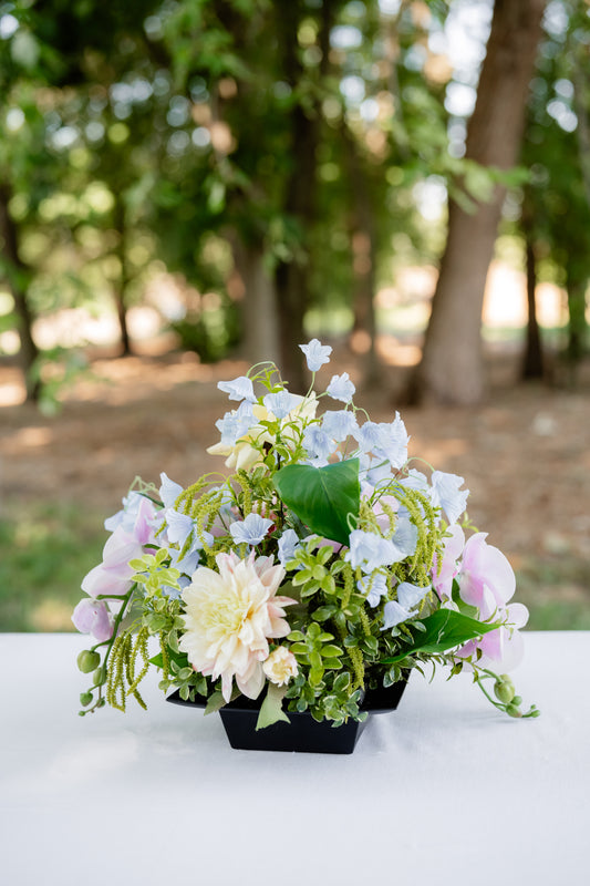 Leilani - Centerpiece